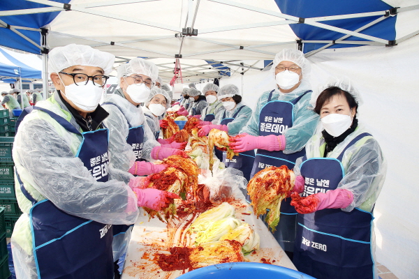 1994182814_vclRy8eq_37acc942e814a7331e27