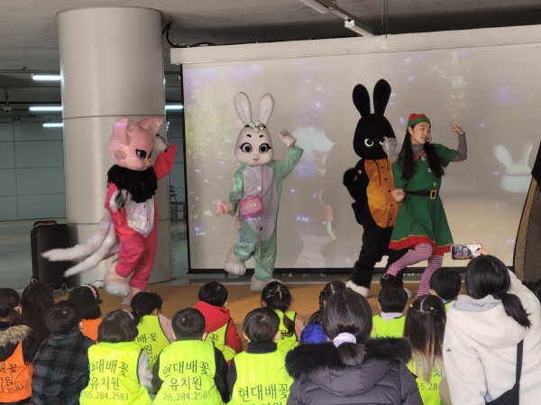 1994182814_vfW7X4Kd_711ee1e8f8fd8919bf51