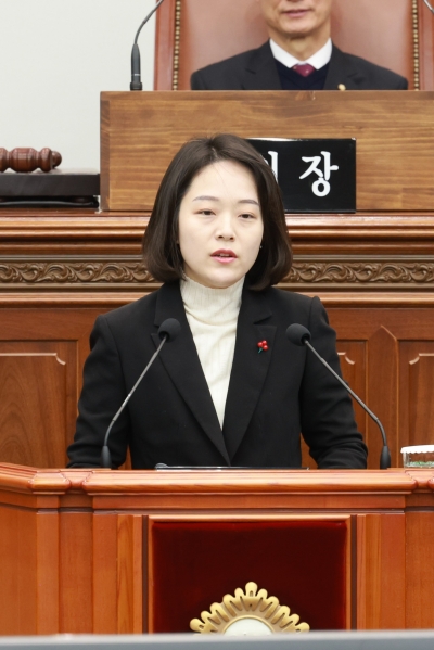 1994182814_O8wmbKPN_1e902179424484e96b94