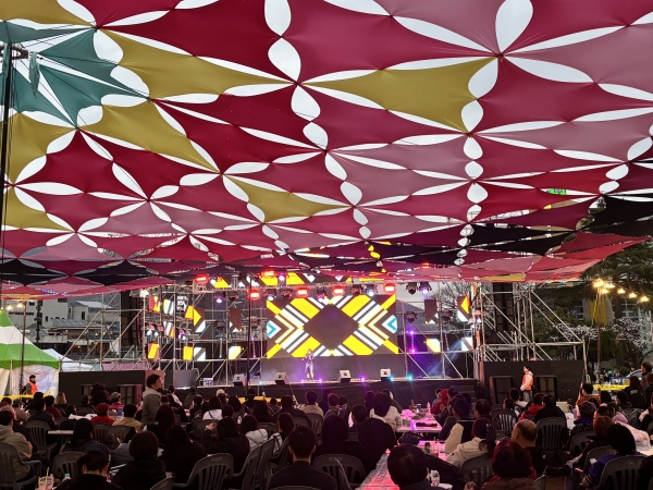 1994182814_CFBp63UH_51a66933a34211e01493