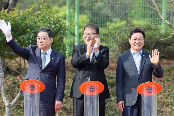 1994182814_lMr1i8BT_6e50f1546dccfbd84344